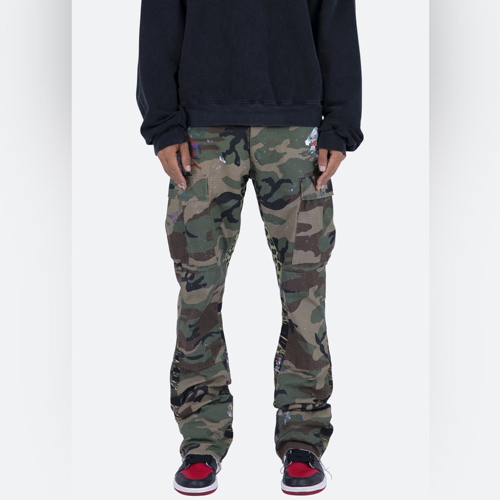 MNML CONTRAST BOOTCUT CARGO PANTS